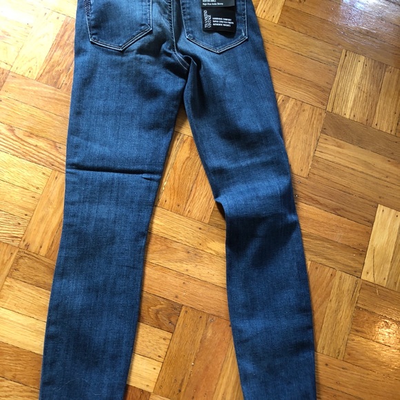 PAIGE HOXTON ANKLE (24) HIGH RISE JEANS - Picture 5 of 8